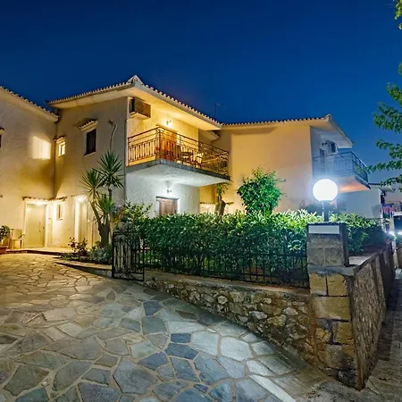 Kosta & Hotel Stoupa