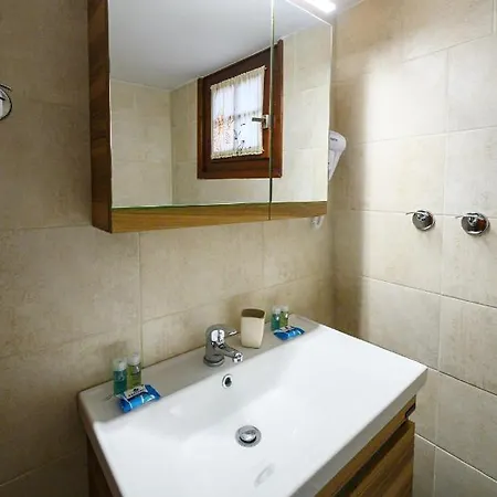 Hotel Kosta & 2*